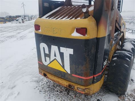 Cat 246 B Door Removal 